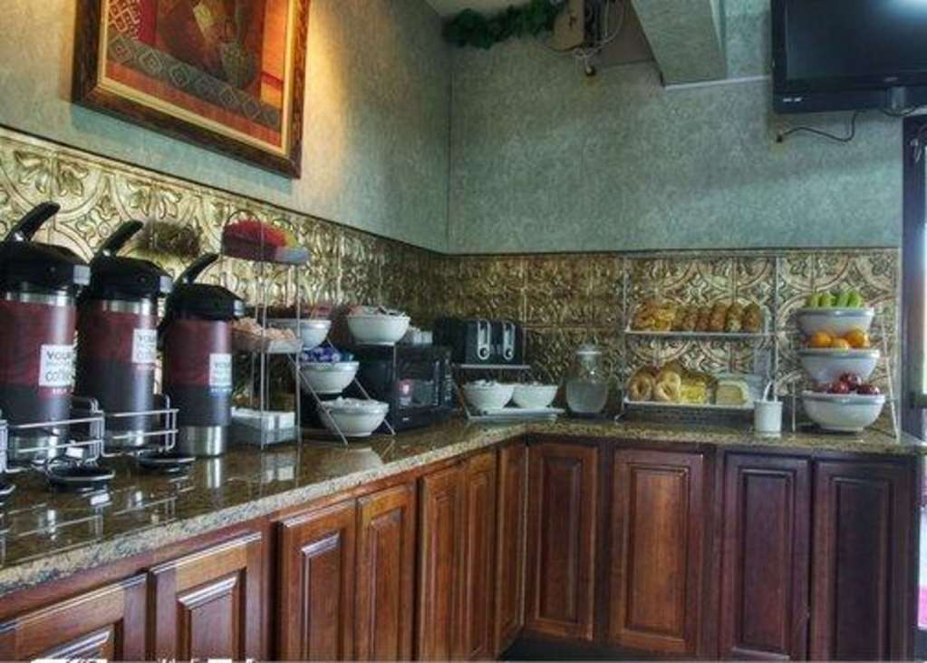 Comfort Suites Данвілль Ресторан фото